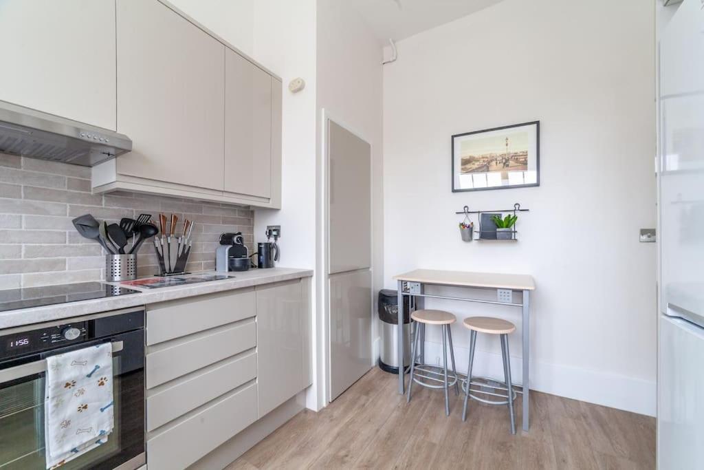 Spacious & Central 3-Bed Flat By Popular Waterloo! London Ngoại thất bức ảnh